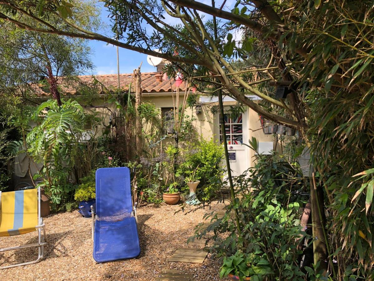 Bed and Breakfast L Atypique à L'Ile-d'Olonne Extérieur photo